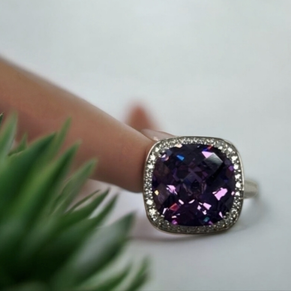 💜▪️Suzy Levian▪️ Sterling Silver Purple and White Cubic Zirconia Halo Ring